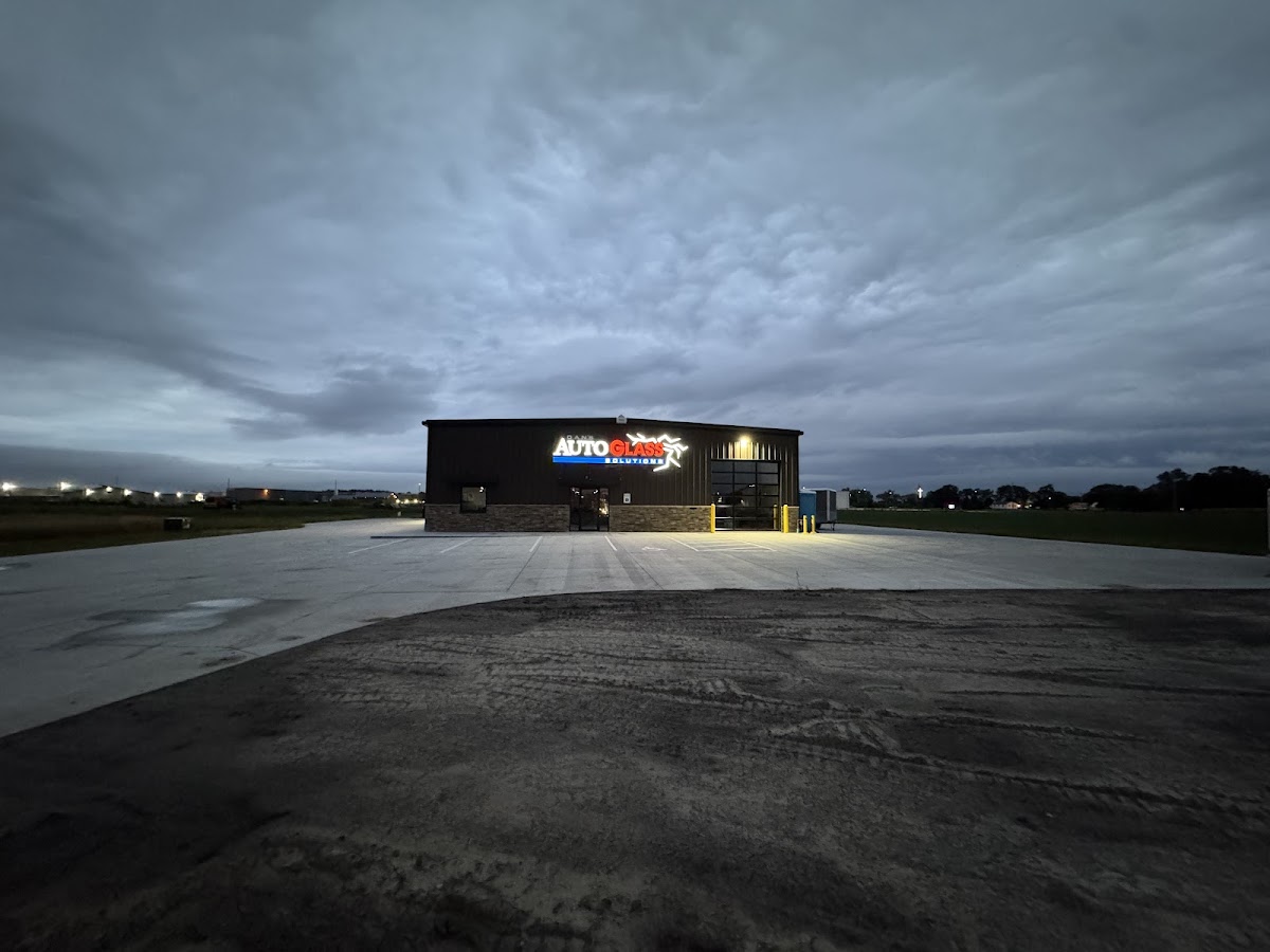 Auto Glass Solutions Dan Young Auto Repair in Norfolk, NE photo