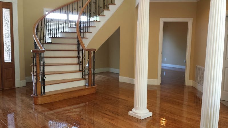 Dustless Hardwood Refinishing Contractor in Vinemont, AL photo