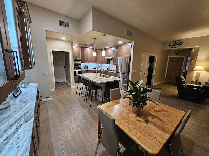 Arizona Cabinet & Countertop Co Mobile Phone Repair in Tucson, AZ photo