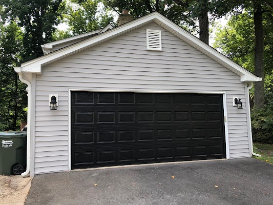 Free Garage Door Solutions Inc gallery photo