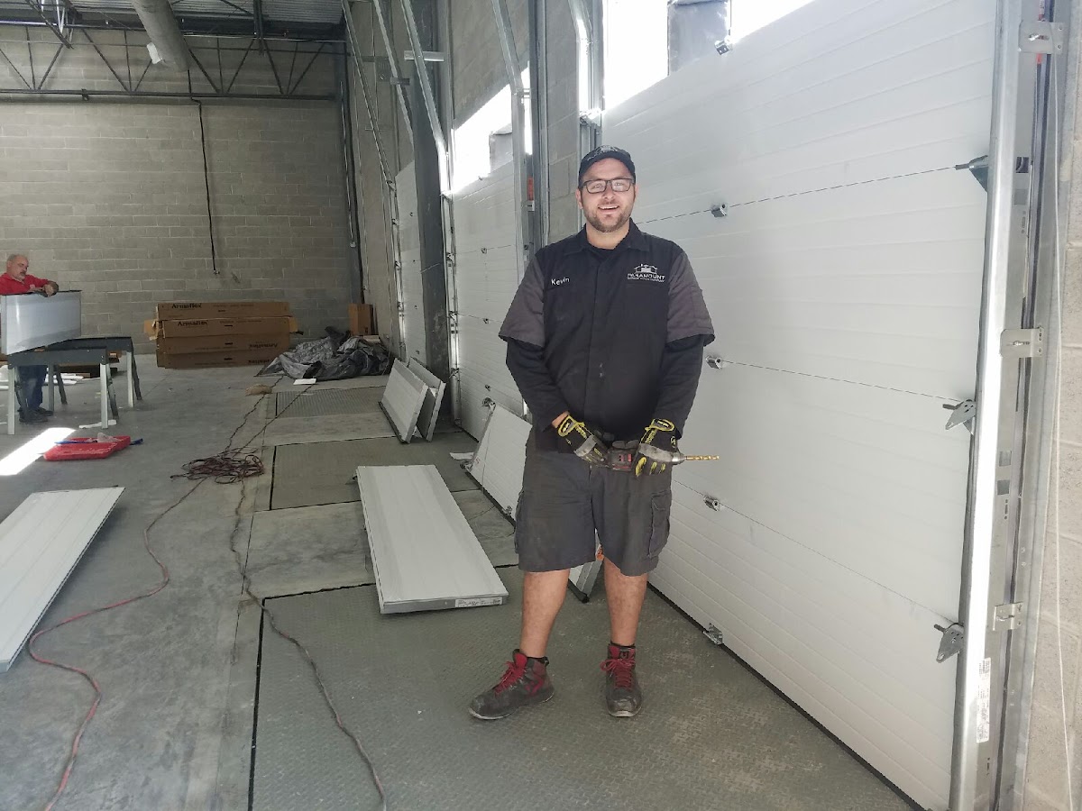 Paramount Garage Doors local service in El Dorado Hills, CA