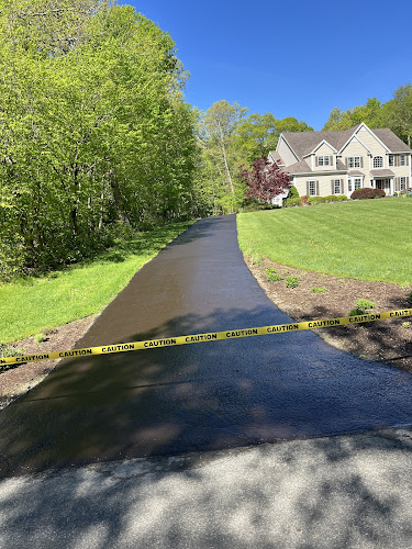 Expert Asphalt Contractor in New Preston, CT photo