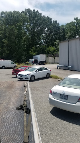S & S Automotive Werks Auto Repair in 1645 W Pembroke Ave, VA photo