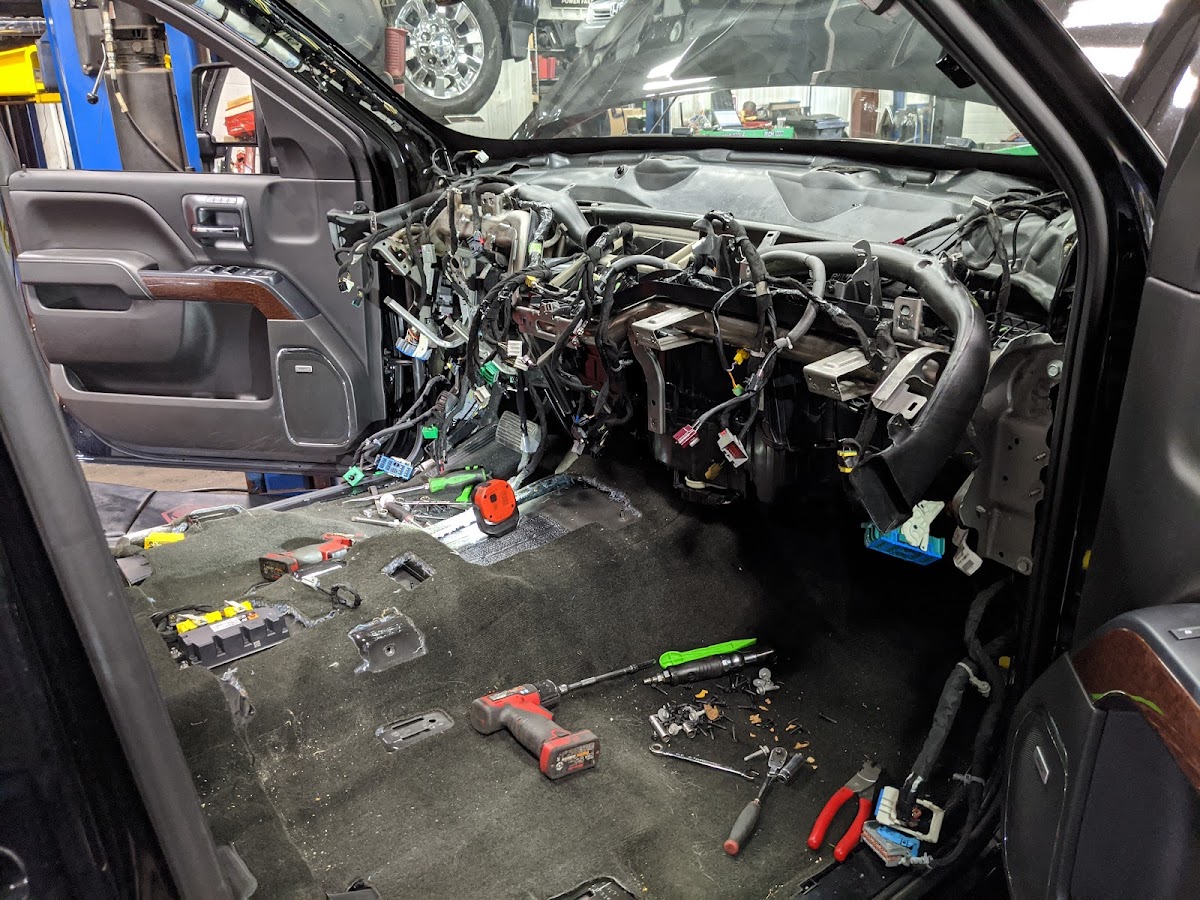 Cascade Automotive Service Auto Repair in Grand Rapids, MI photo