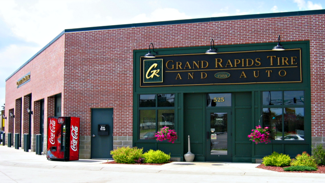 Grand Rapids Tire & Auto Auto Repair in Grand Rapids, MN photo