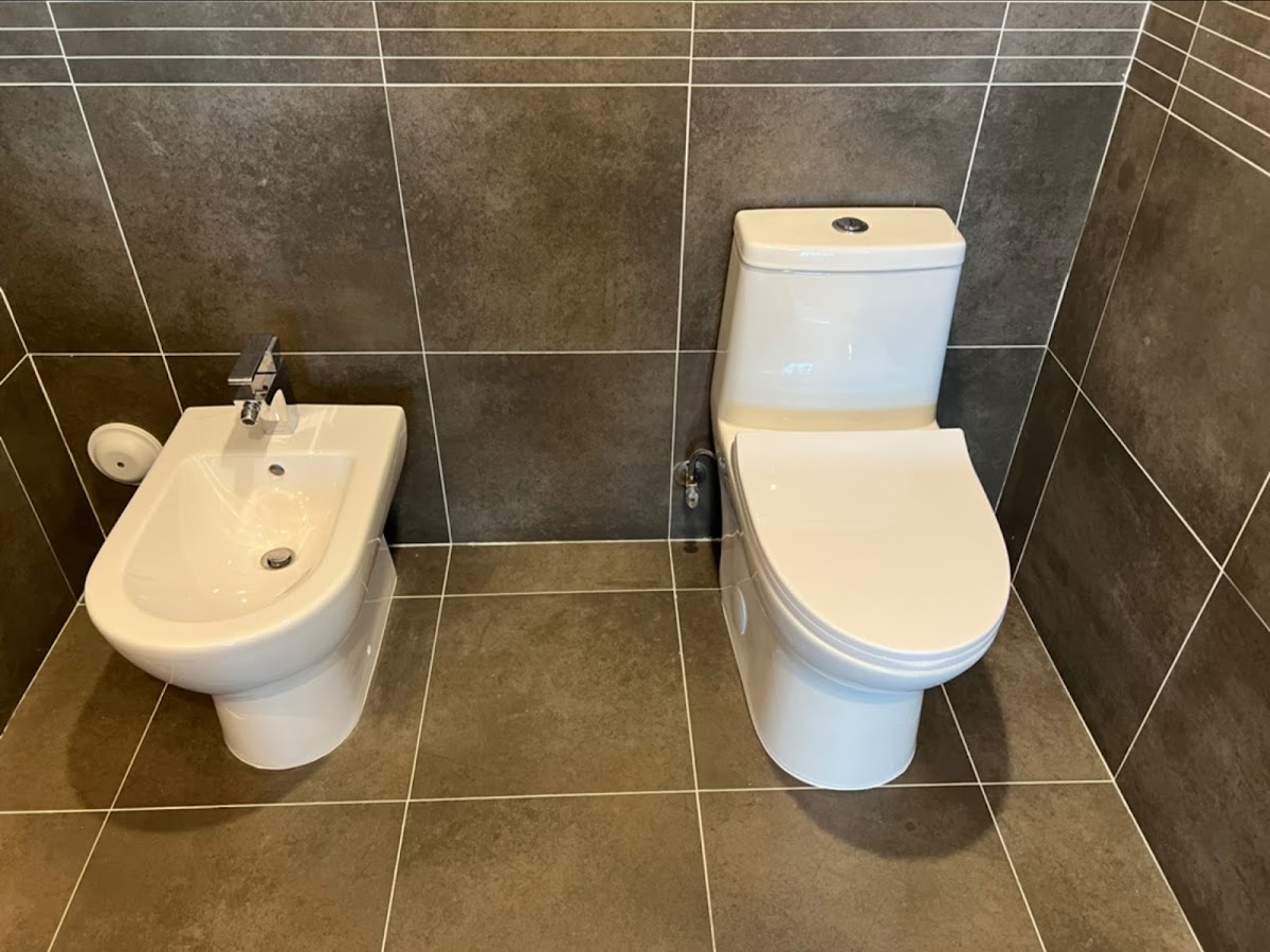 AAAPLUMBINGSERVICES COM Plumber in Miami Beach, FL photo