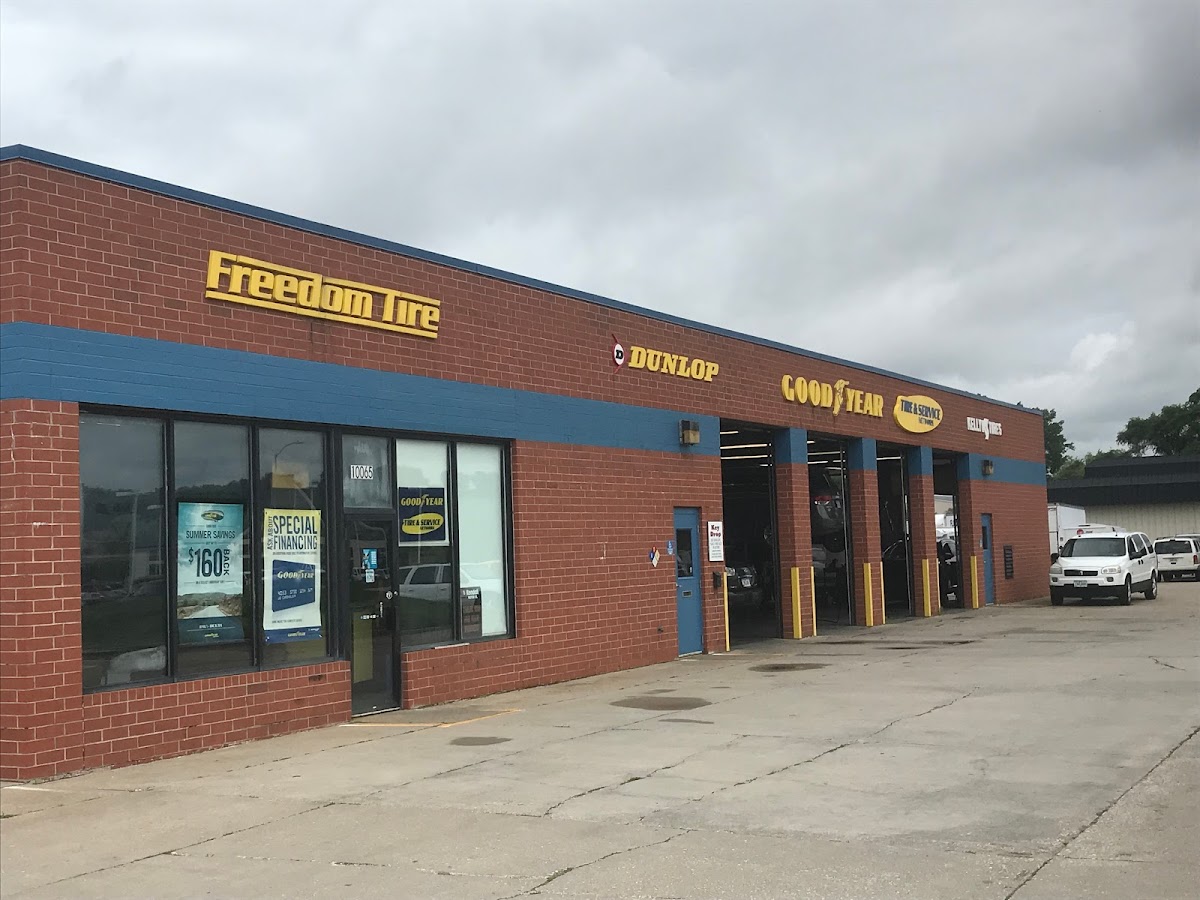 Freedom Tire and Auto Service Center Auto Repair in Urbandale, IA photo