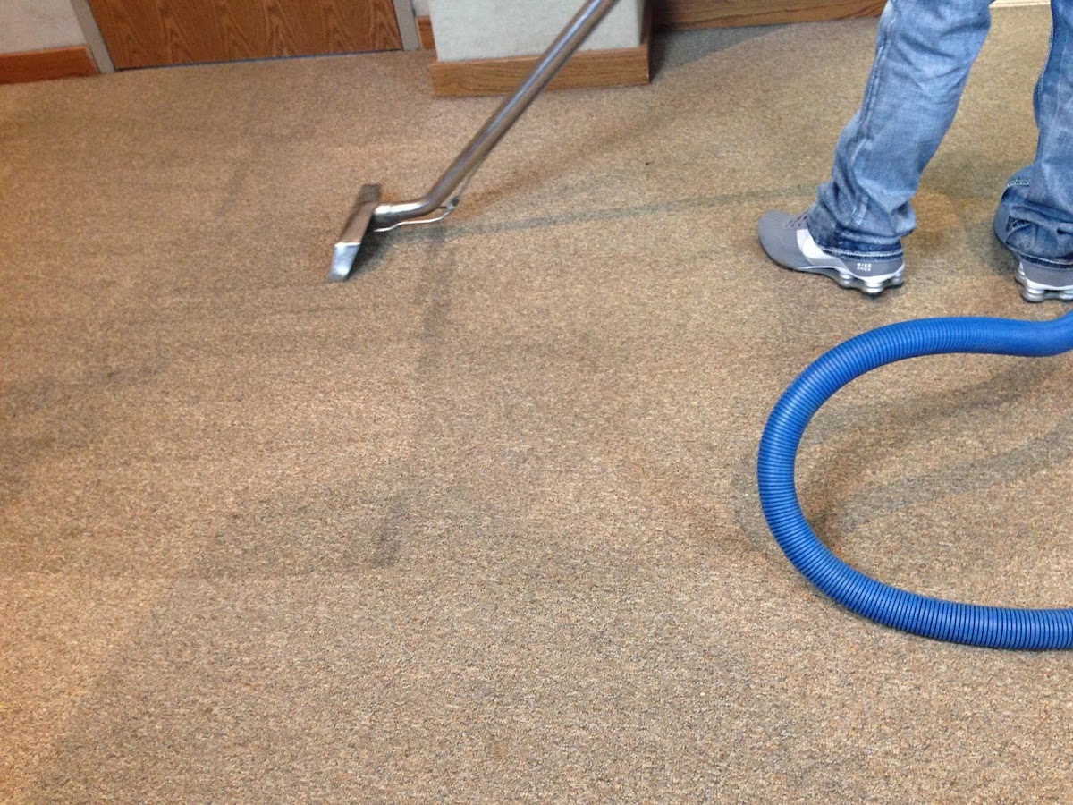 A Affordable Carpet and Upholstery Cleaning Contractor in Indianapolis, IN photo