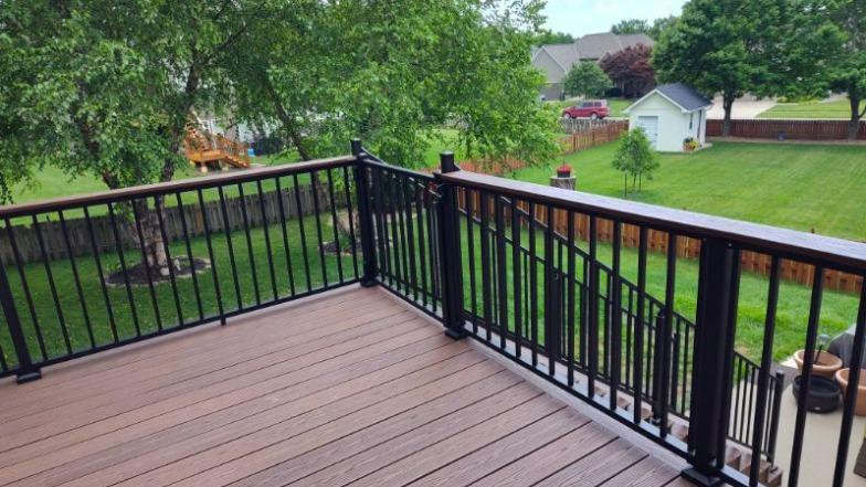 Total Home Fence and Deck Contractor in Overland Park, KS photo