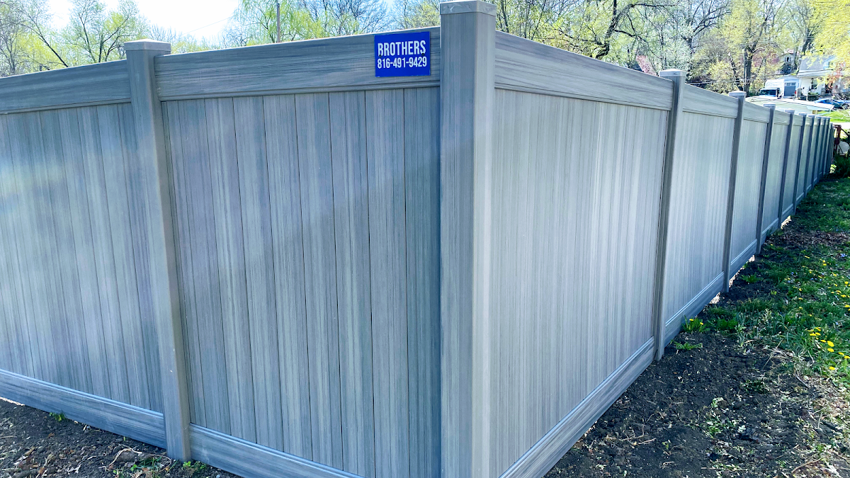Brothers Fence LLC Contractor in Pleasant Hill, MO photo