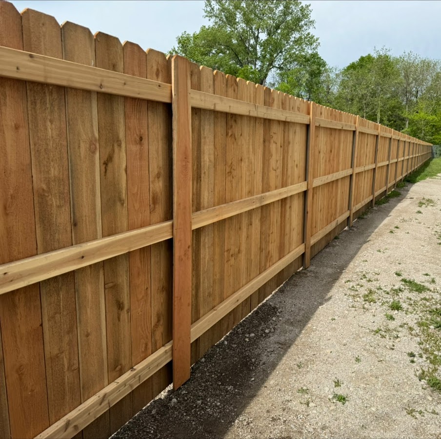 Midwest Fencing Company Contractor in Kansas City, MO photo