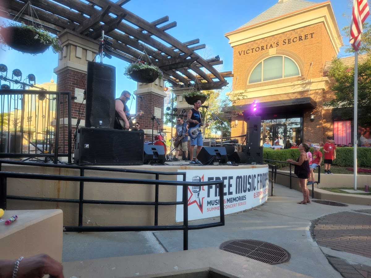 Shadow Lake Towne Center Mobile Phone Repair in Papillion, NE photo