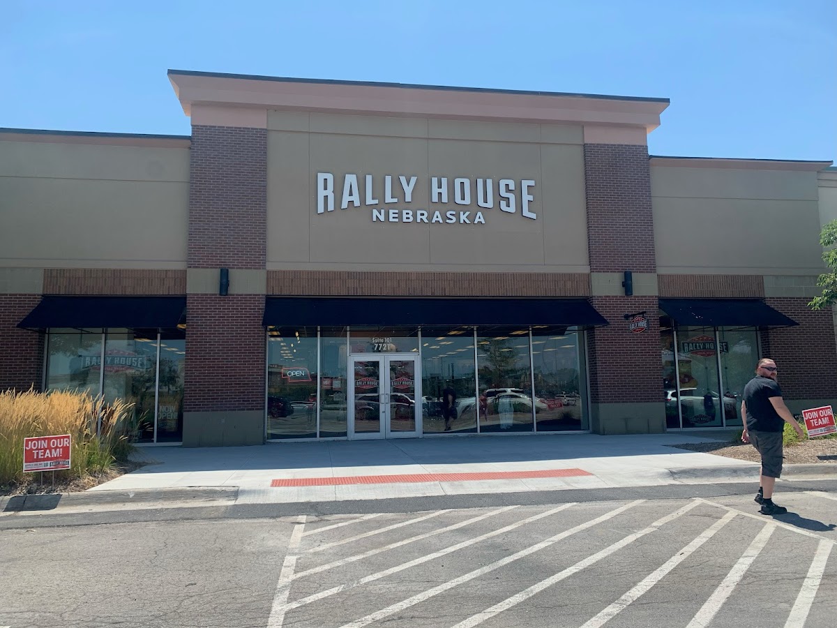Rally House Shadow Lake Mobile Phone Repair in Papillion, NE photo