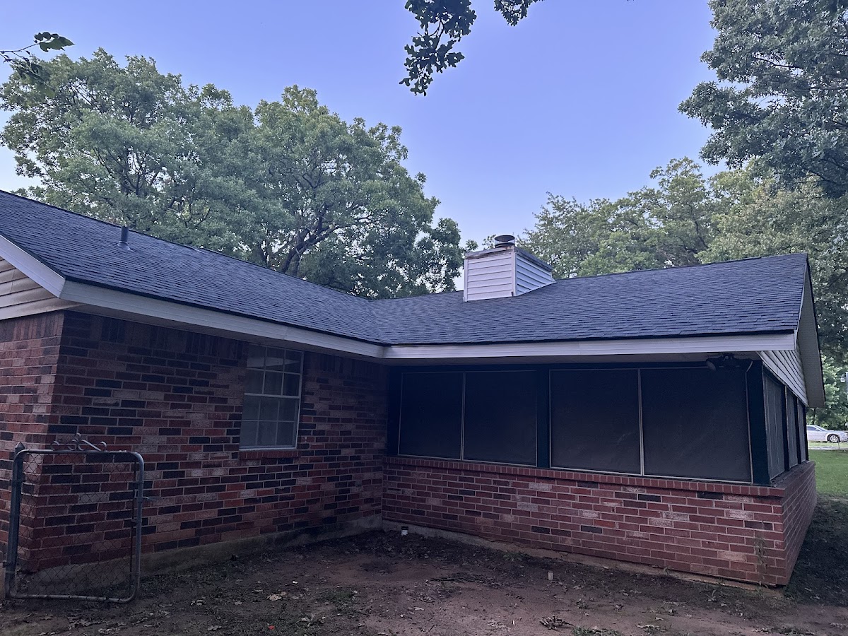 Limestone Roofing, Inc. Roofing Repair in Mcloud, OK photo