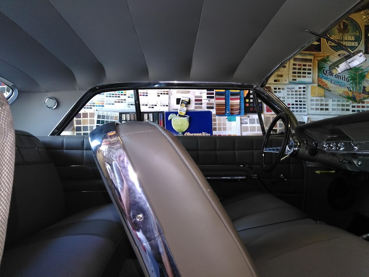 Tony's Auto Upholstery Auto Repair in Irving, TX photo