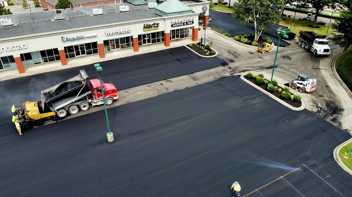 Greenfield Pavement Coatings Contractor in Clarksville, TN photo