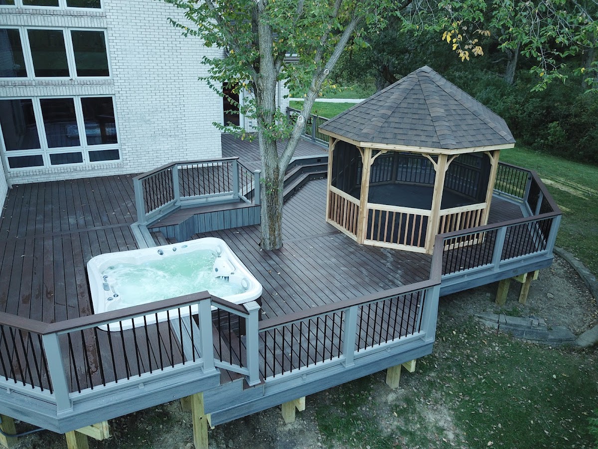 AdvanceDeck & Sunroom LLC. Contractor in Peoria, IL photo