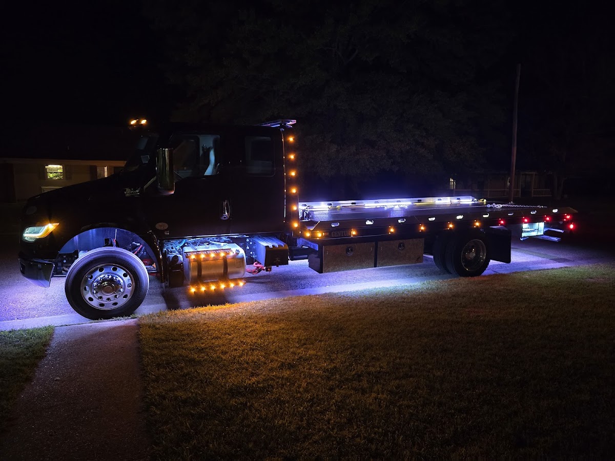 B&B Towing & Recovery Auto Repair in Columbus, MS photo