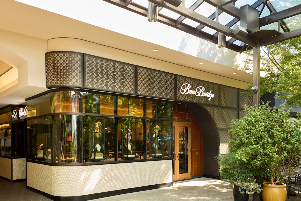 Ben Bridge Jeweler