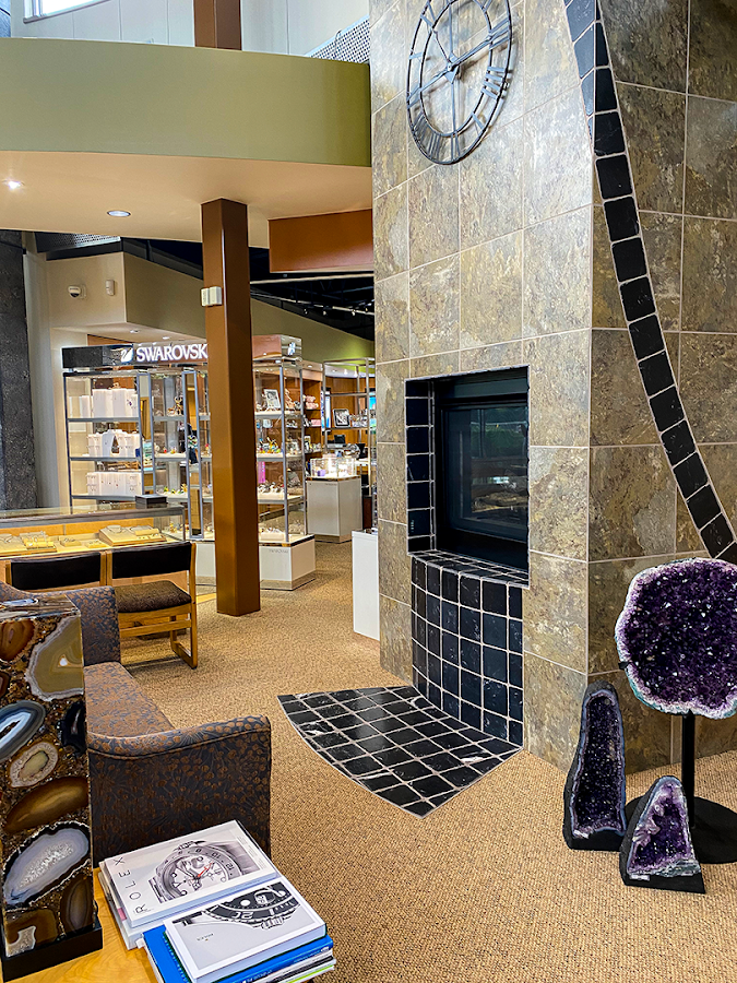 Gunderson's Jewelers Jewelry Repair in Sioux City, IA photo