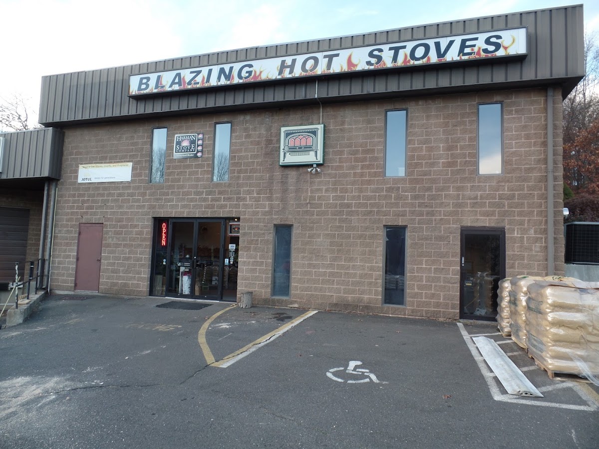 Blazing Hot Stoves Plumber in Oakville, CT photo
