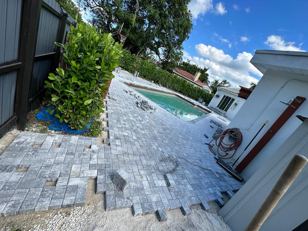 Service Queen Pavers and Concrete Contractor in 1005 Fl-84, FL photo