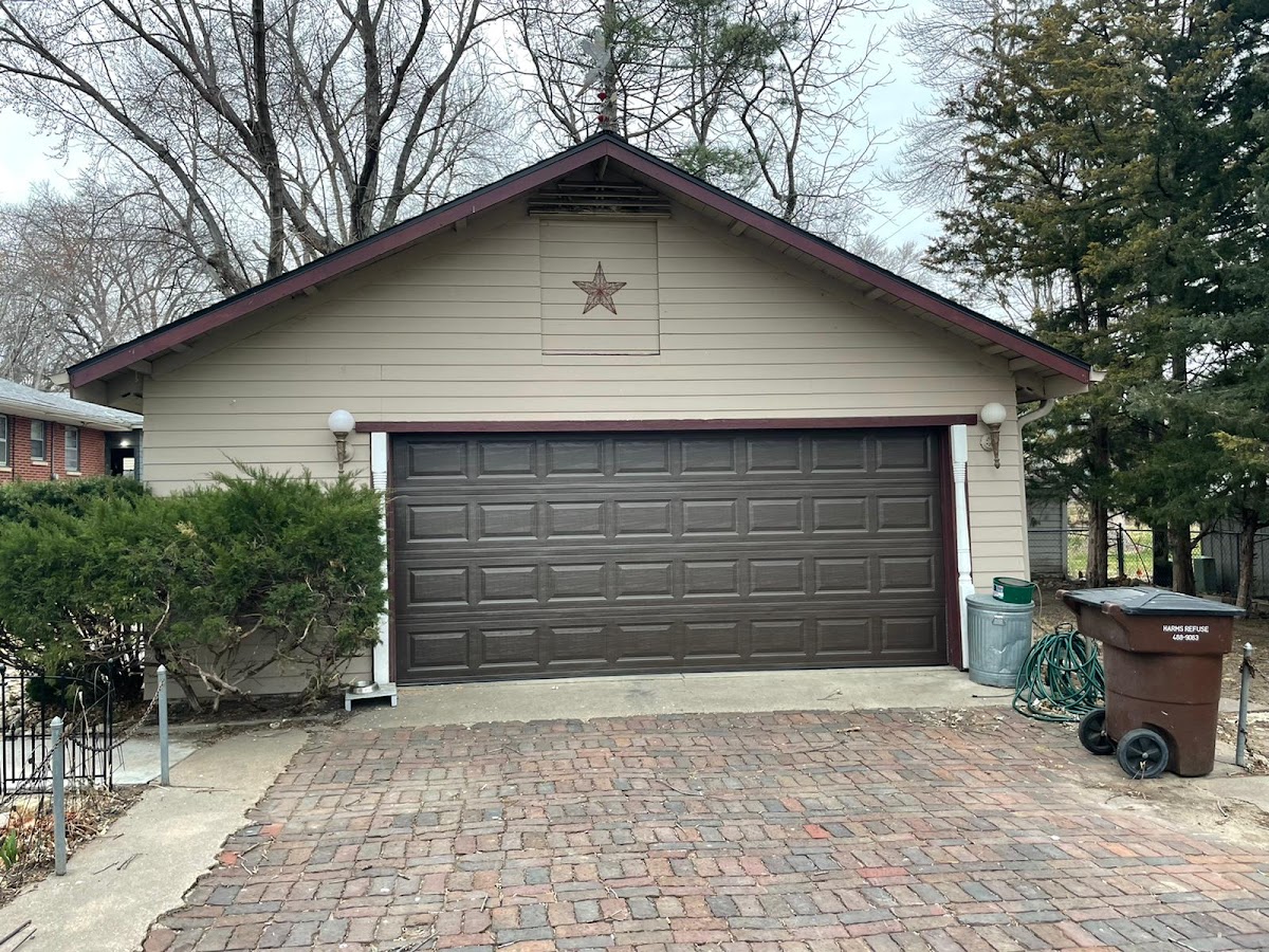 Garage Doors Of Lincoln Garage Door Repair in Lincoln, NE photo