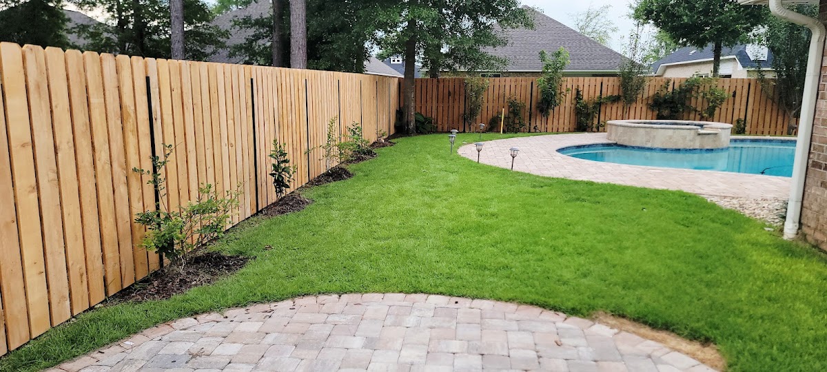 Linear Excellence Fencing Contractor in Pensacola, FL photo
