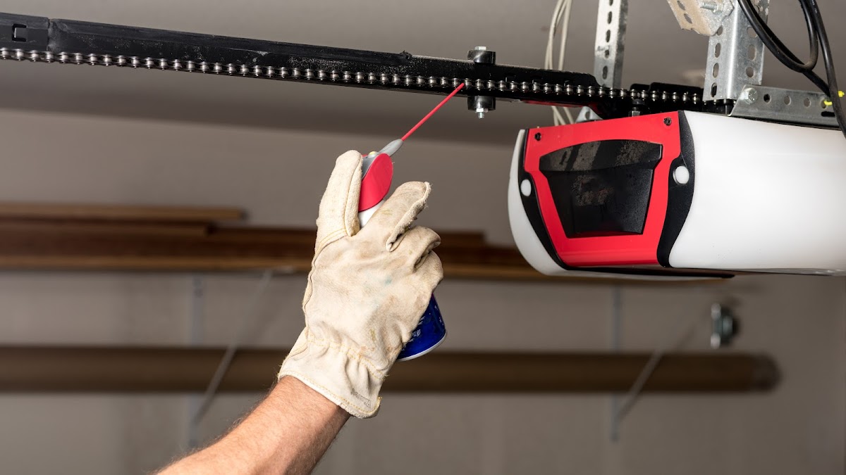 Tri-State Overhead Sales Garage Door Repair in Sioux City, IA photo