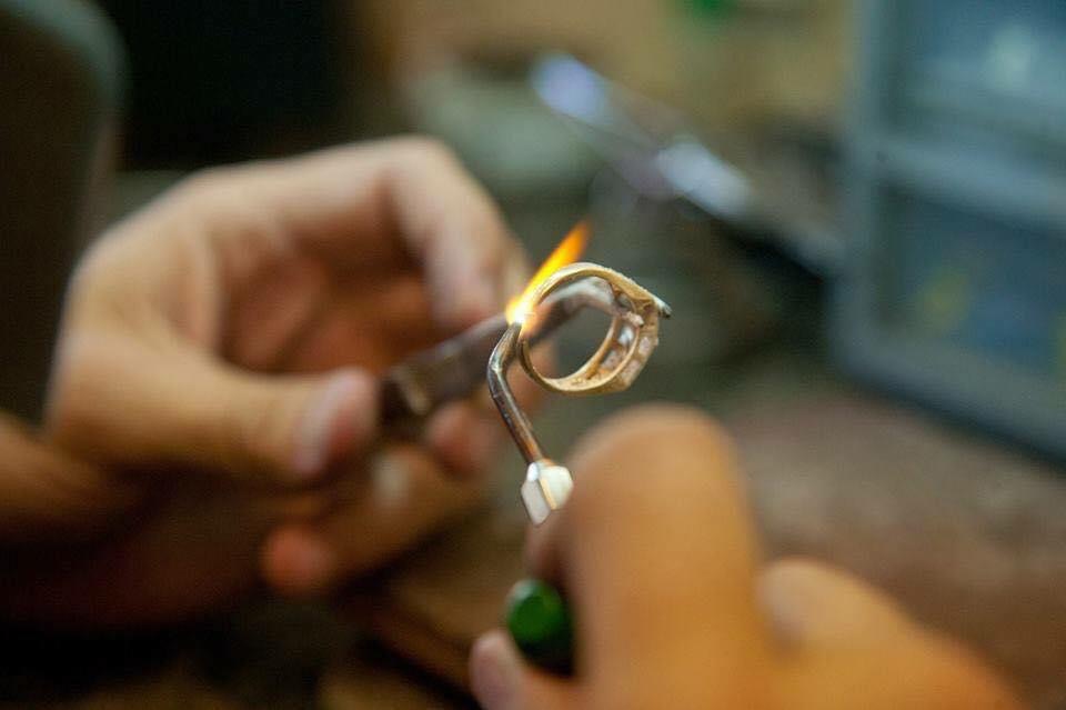 Hustedt Jewelers Jewelry Repair in Bloomington, IL photo