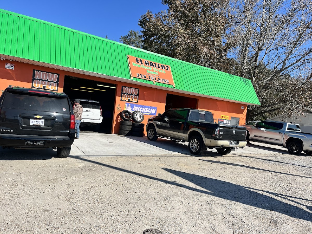 Llantera El Gallo 2 Auto Repair in Gulfport, MS photo