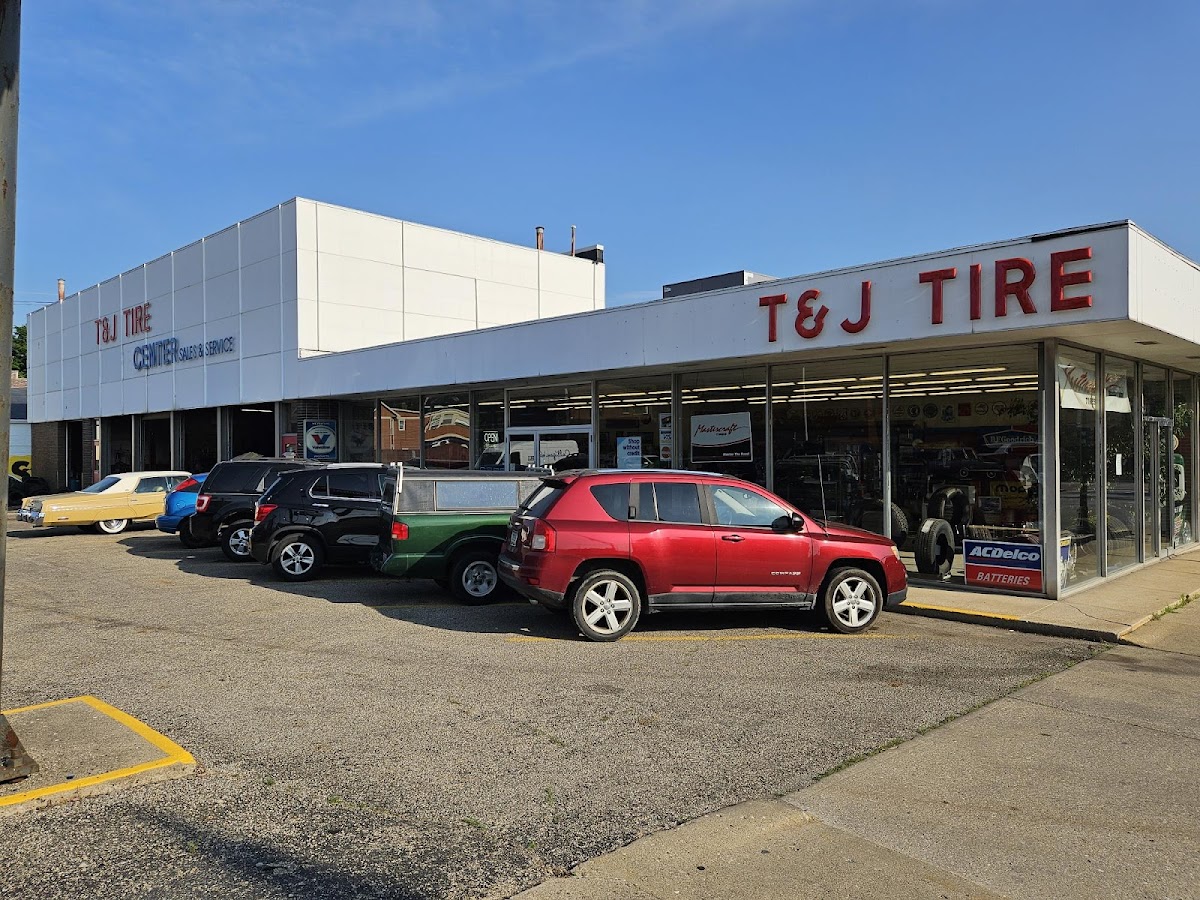 T&J Tire & Auto - a Main Street Auto shop Auto Repair in Anderson, IN photo