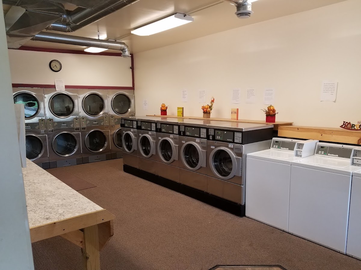 Majic Touch Coin Op Laundry Janitorial Service in Fairmont, WV photo