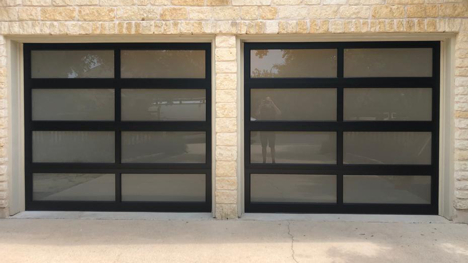 The Up and Up Garage Doors - Garage Door Service in Austin Texas Garage Door Repair in Austin, TX photo