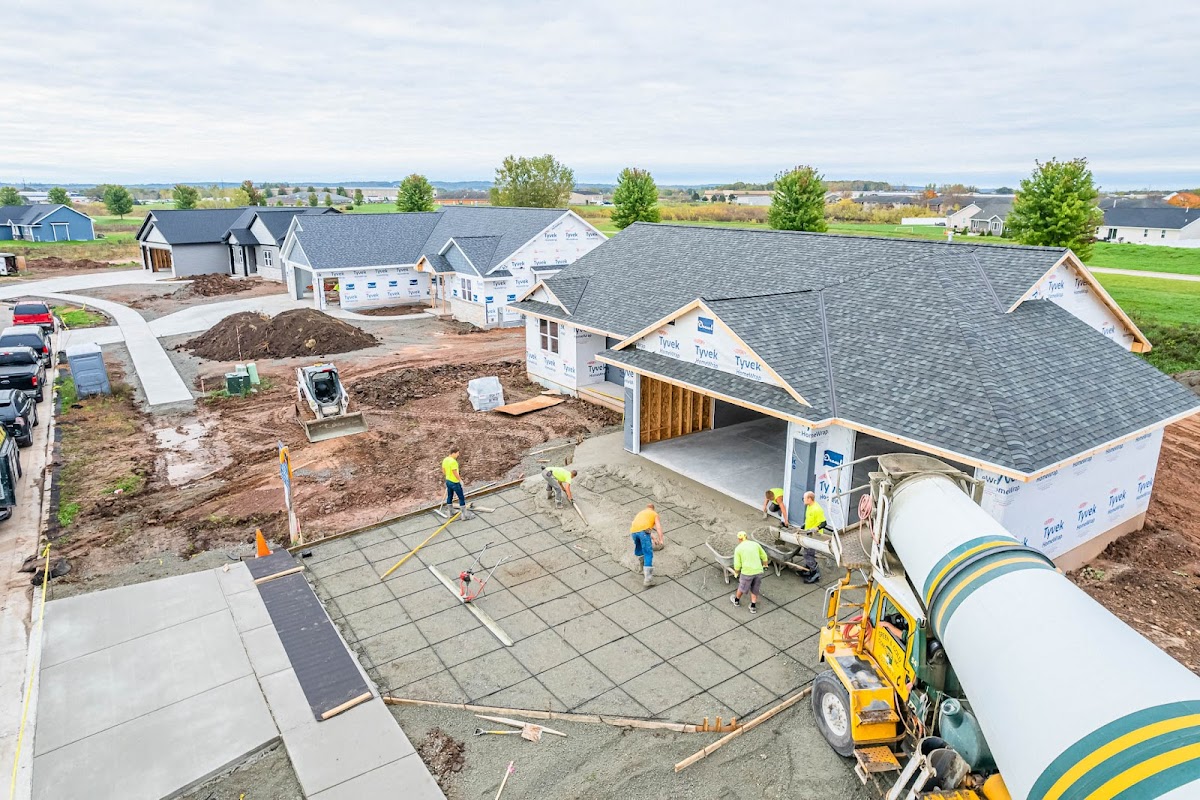 RG Hendricks Concrete Construction Contractor in Green Bay, WI photo