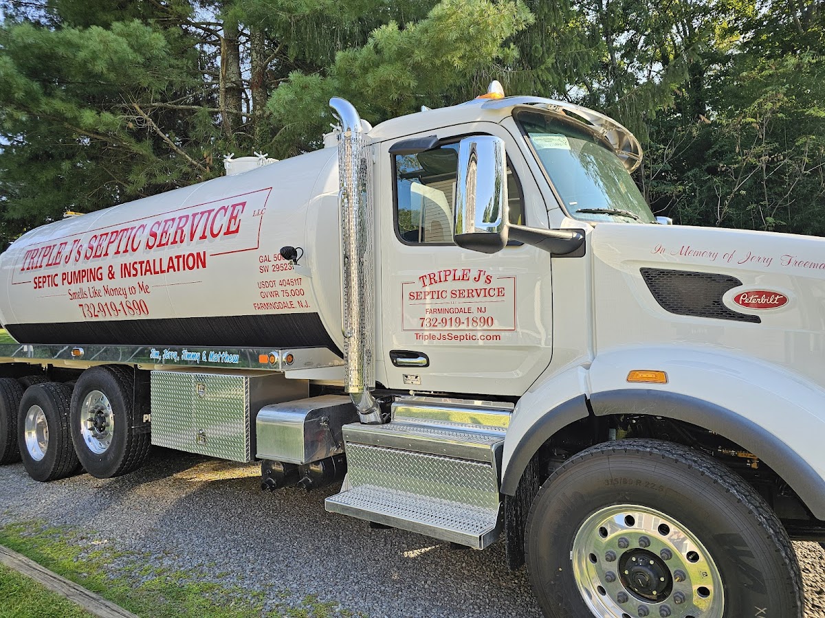 Triple J's Septic Services LLC Plumber in Farmingdale, NJ photo