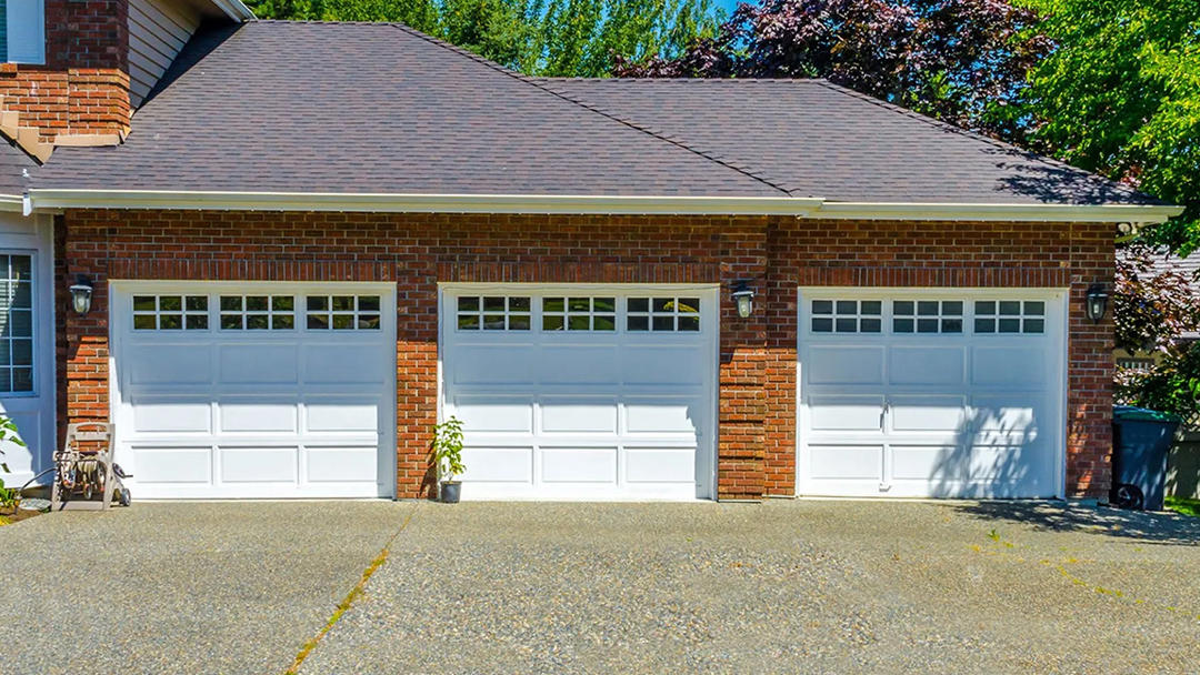 A & R Door Service Inc Garage Door Repair in Kenosha, WI photo