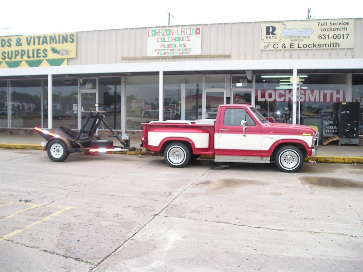 R-Keys Lock & Safe Services Locksmith in Rogers, AR photo