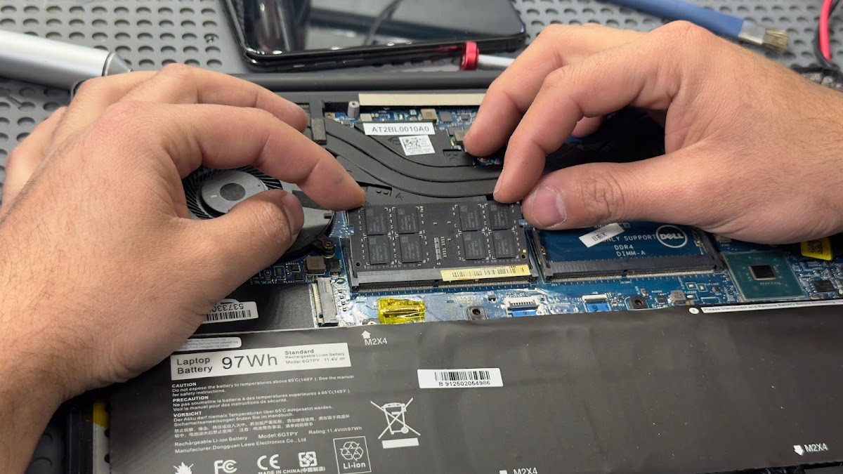 C & C Cellphone and Computer Repair Mobile Phone Repair in Florissant, MO photo