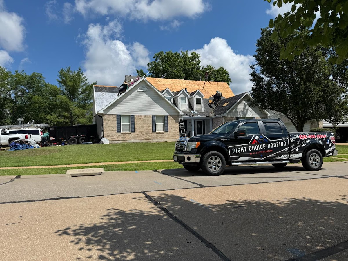 Right Choice Roofing & Restoration Roofing Repair in St Charles, MO photo