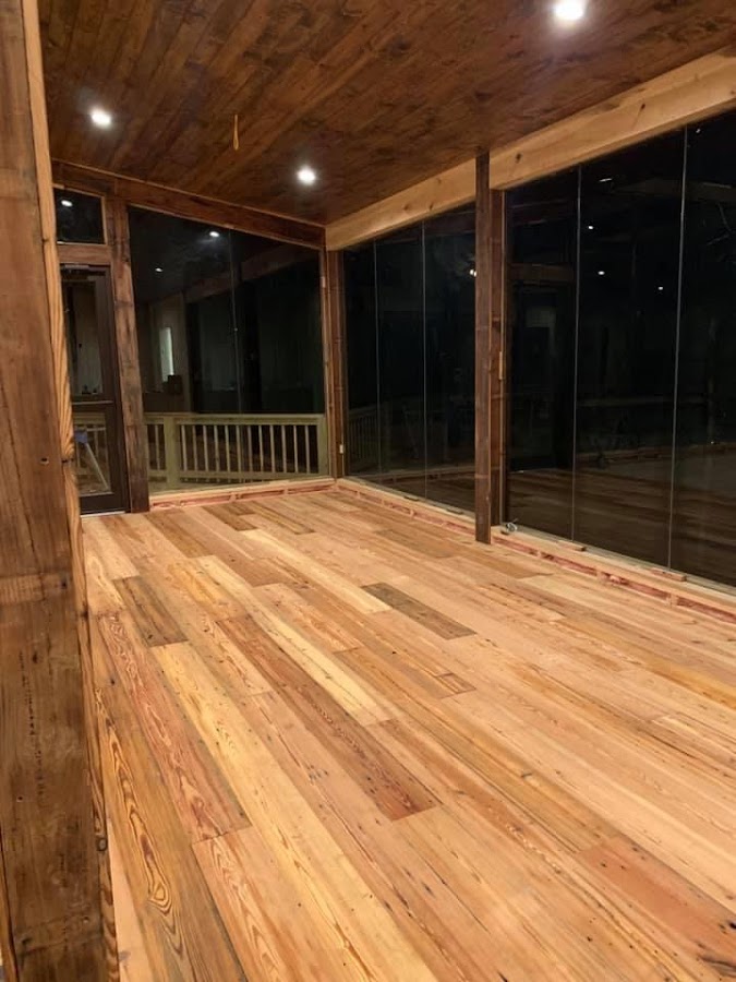 Vintage Flooring & Furniture Furniture Repair in Tupelo, MS photo