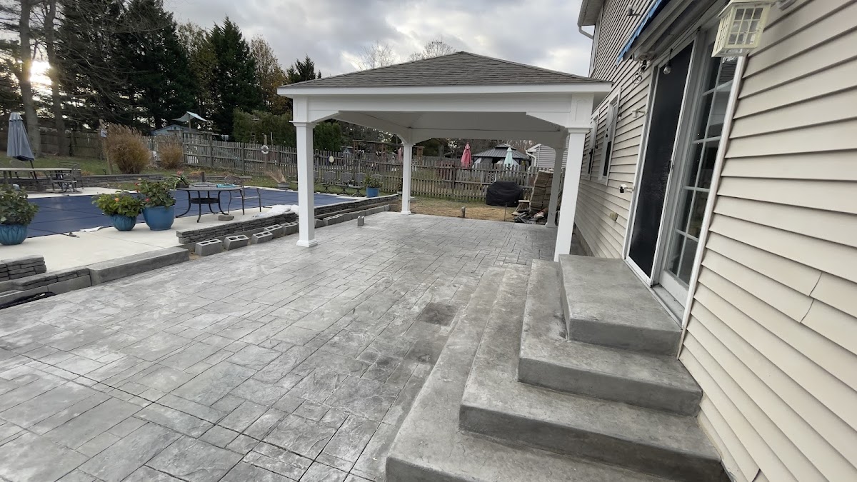 J&E Concrete LLC local service