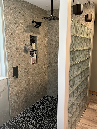 Breakthrough Construction WA LLC Contractor in Port Orchard, WA photo