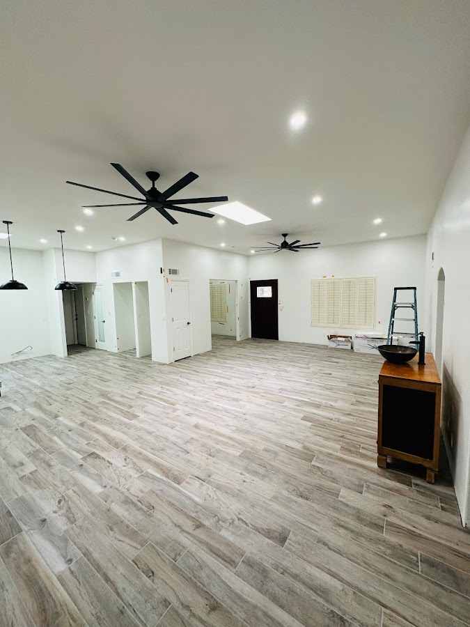 Creative Home Designs llc Auto Repair