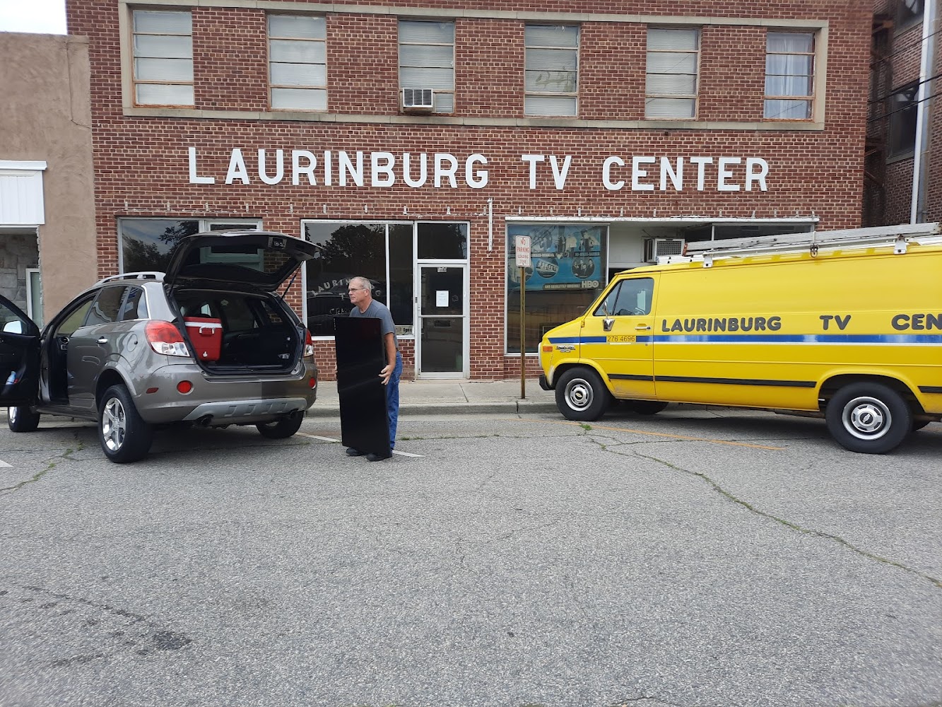 Laurinburg TV Center Television Repair Service in Laurinburg, North Carolina photo