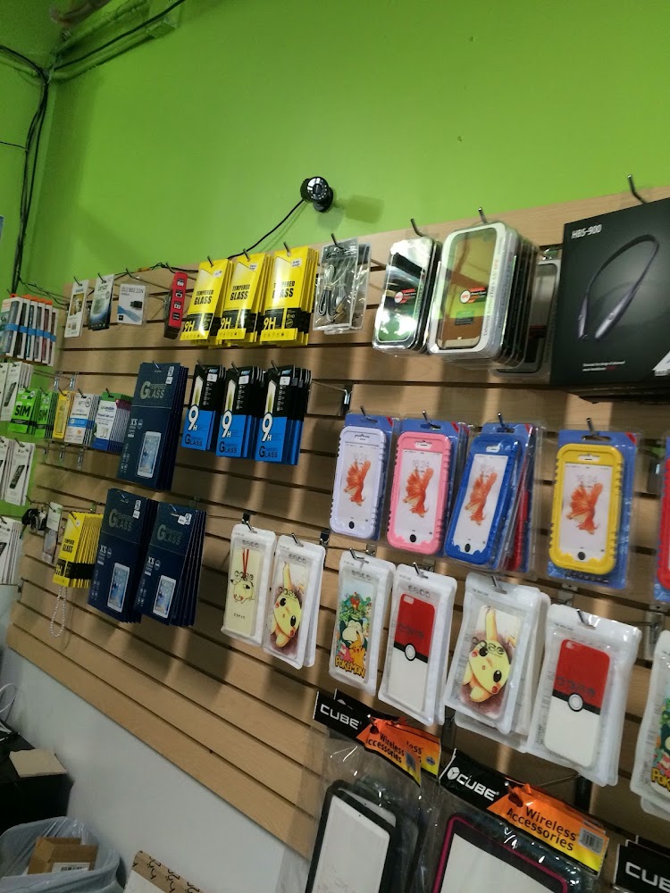 Phone Repair Dallas iPhone || Wireless Place gallery photo