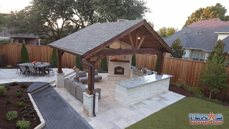 Texas Backyard Living Fence Contractor