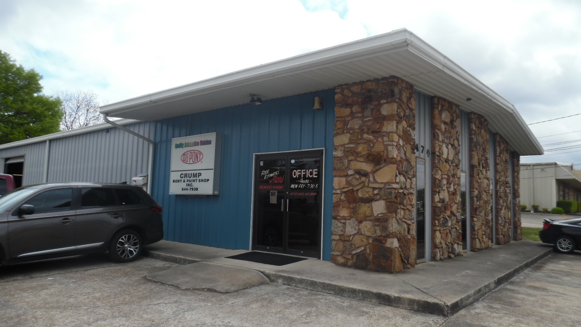Crump Body & Paint Inc Auto Body Shop in Tupelo, MS photo