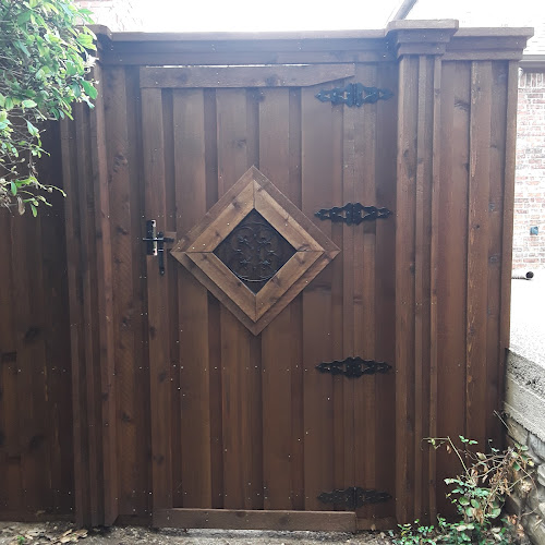 Smitty's Wood Care Fence Contractor