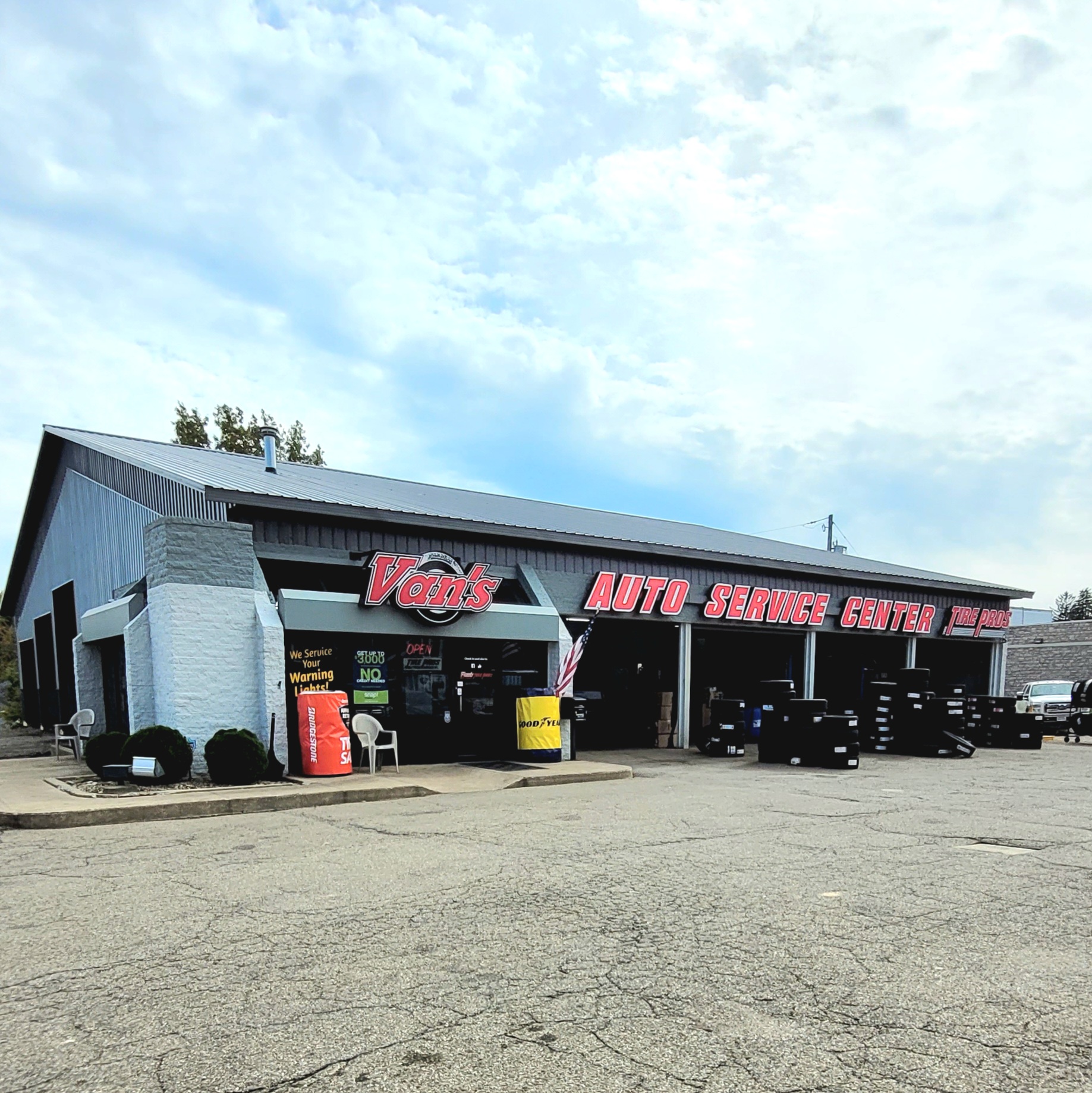 Van's Auto Service & Tire Pros Tire Shop in Mansfield, OH photo